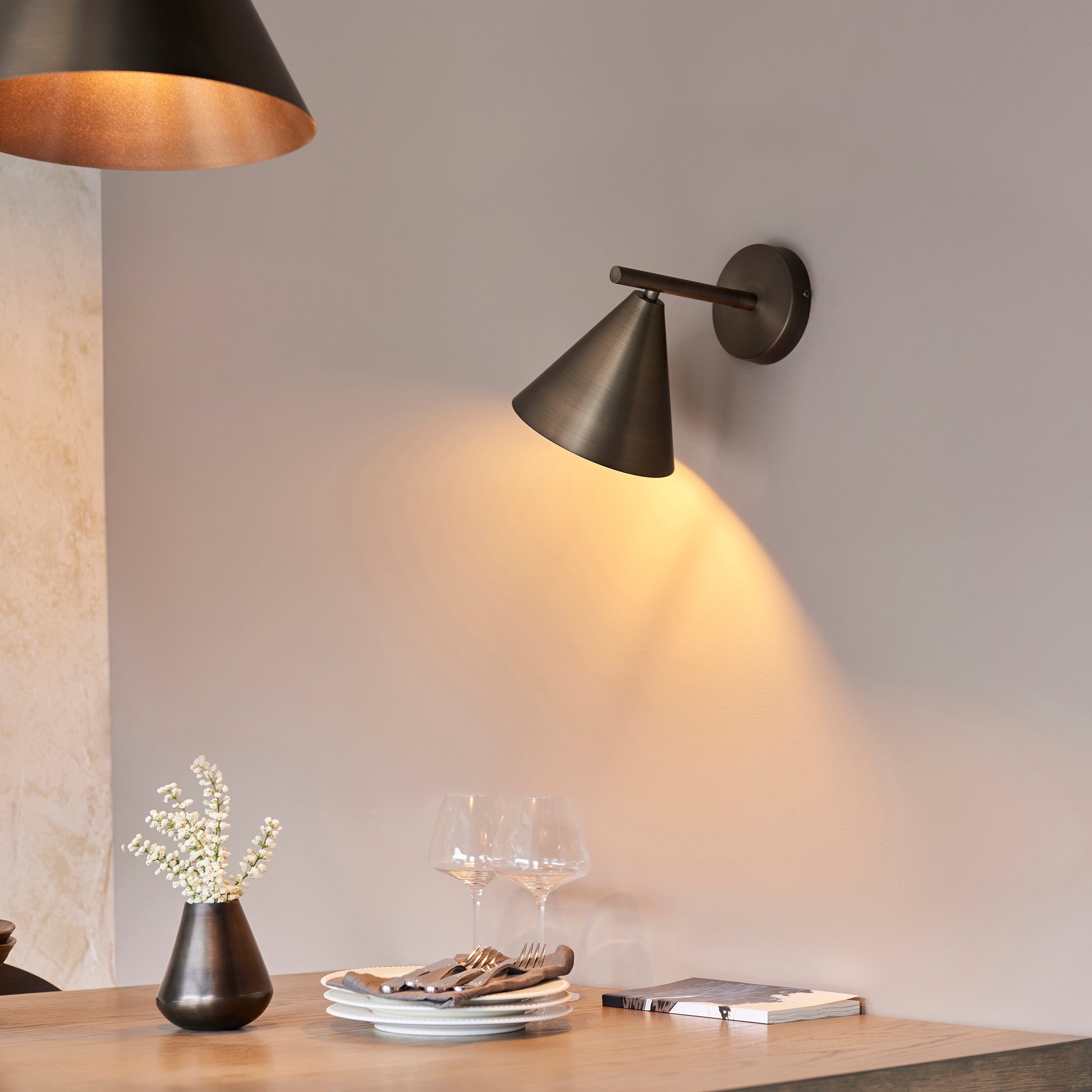 Cape Wall Light