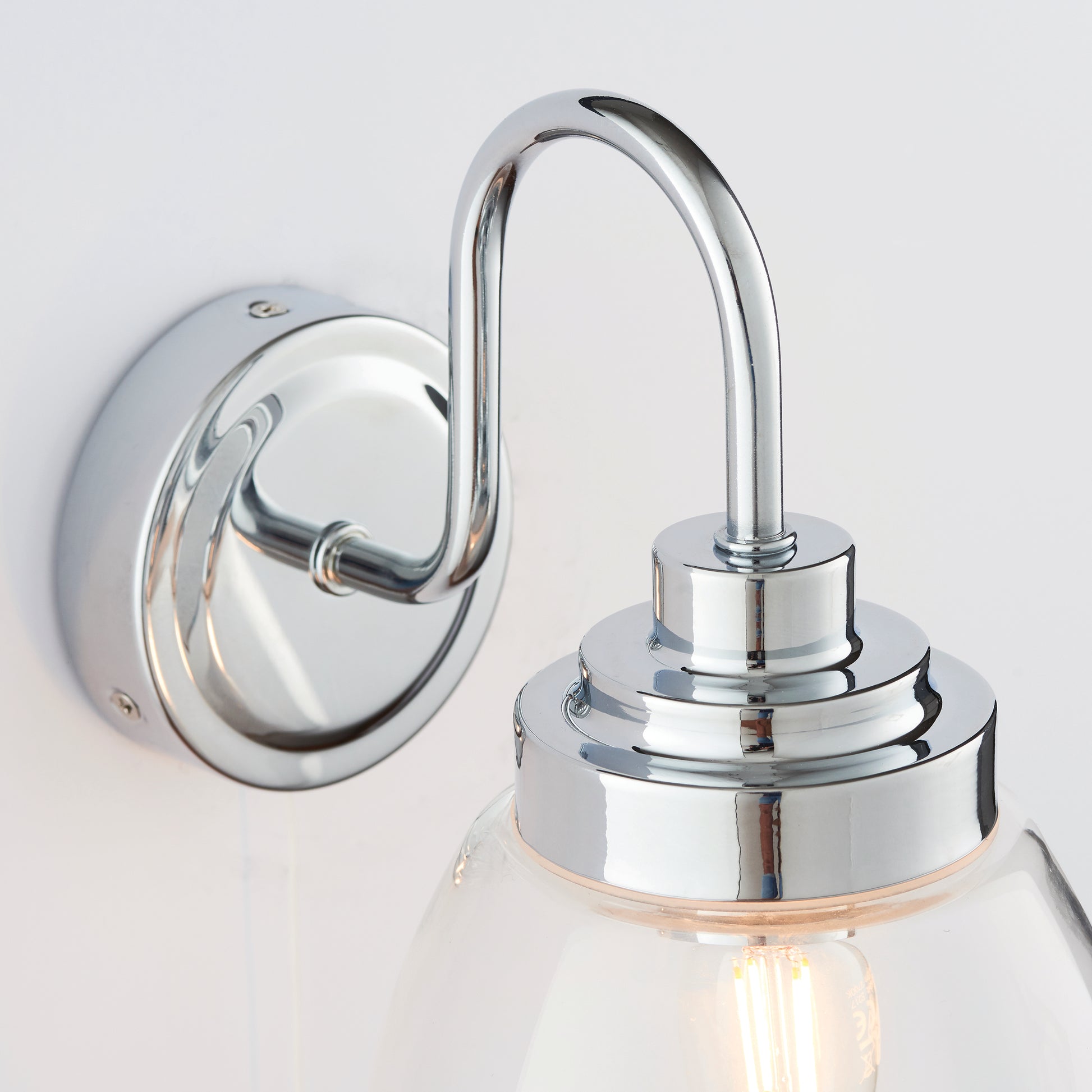 Hampton Bathroom Wall Light, Chrome