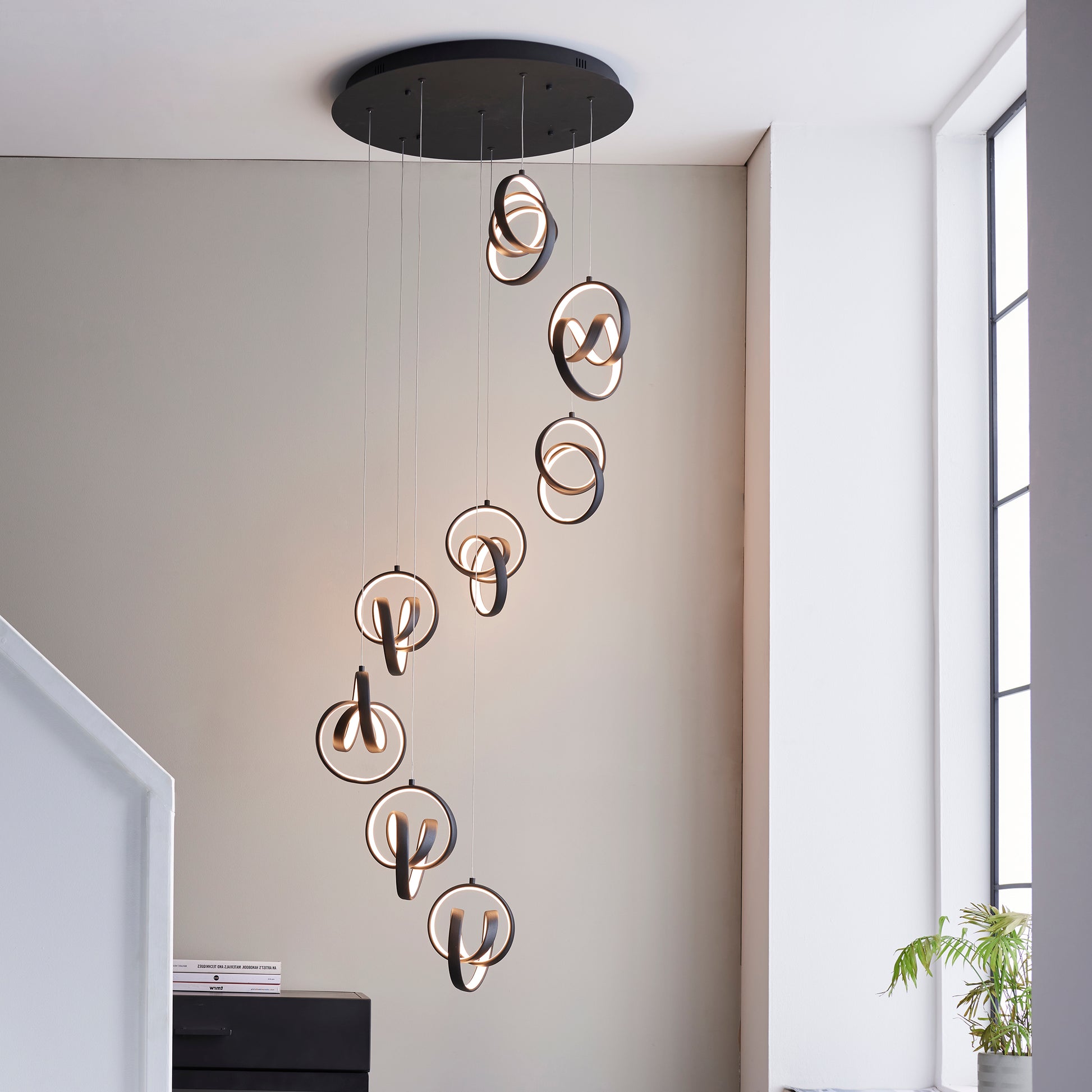 Cosma 8-Light Cluster Pendant Light
