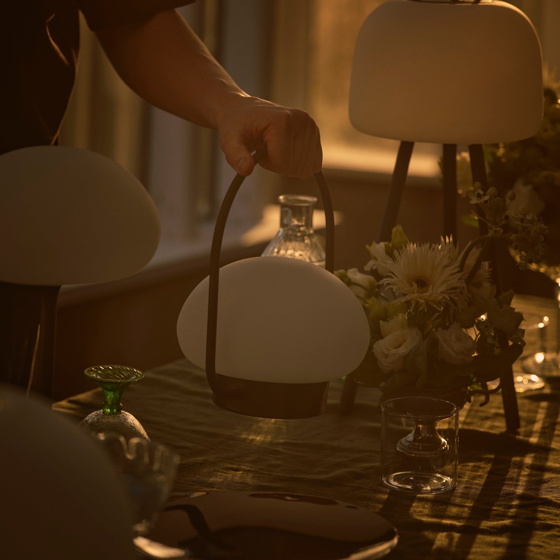 Sponge To Go Rechargeable Lamp, Black/Opal