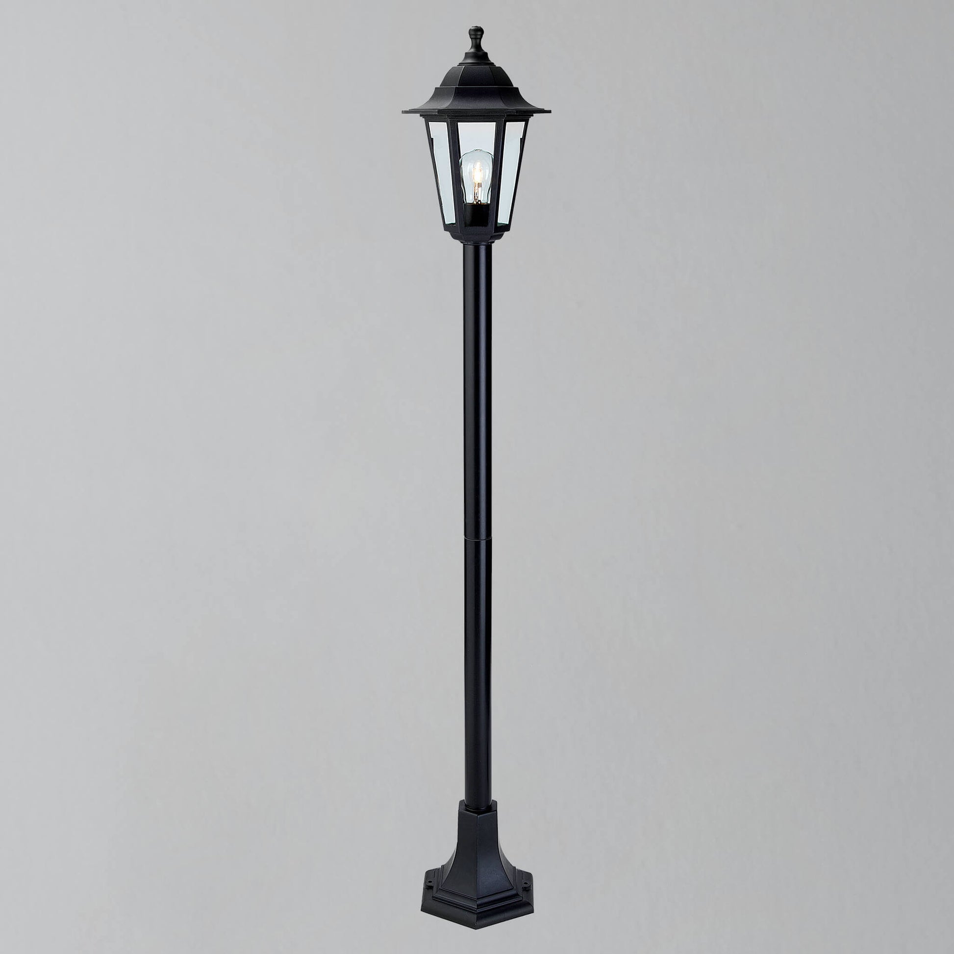 Windsor 122cm Post Lantern