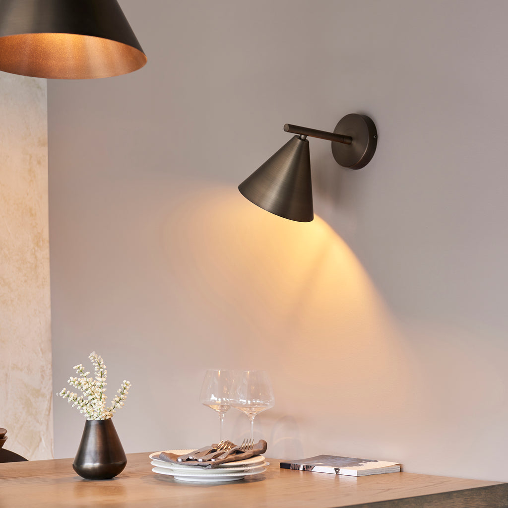 Cape Wall Light
