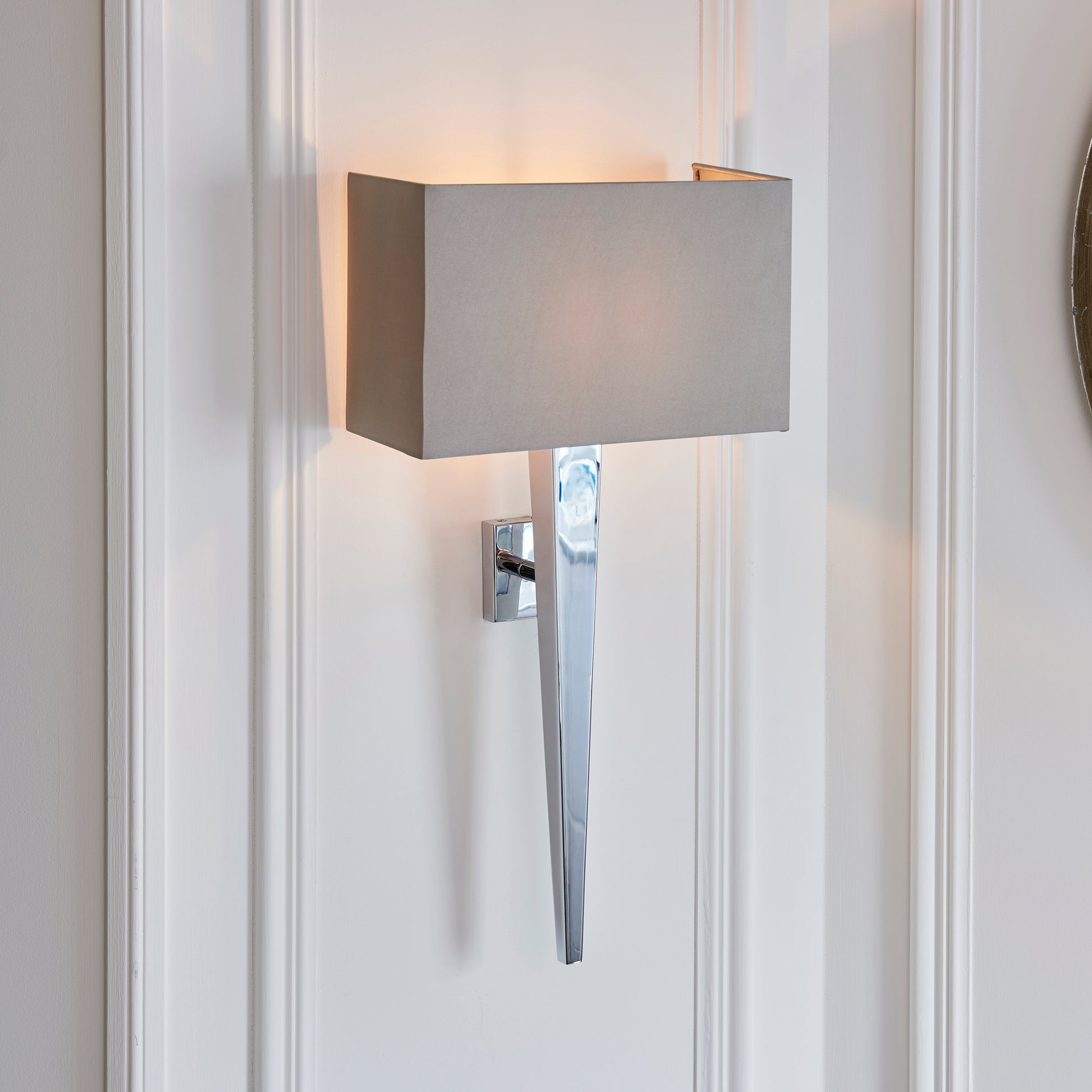 Moreto Wall Light