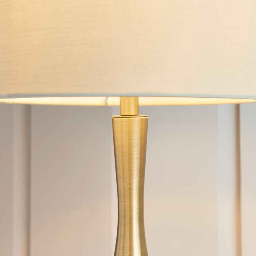 Piccadilly Indoor Table