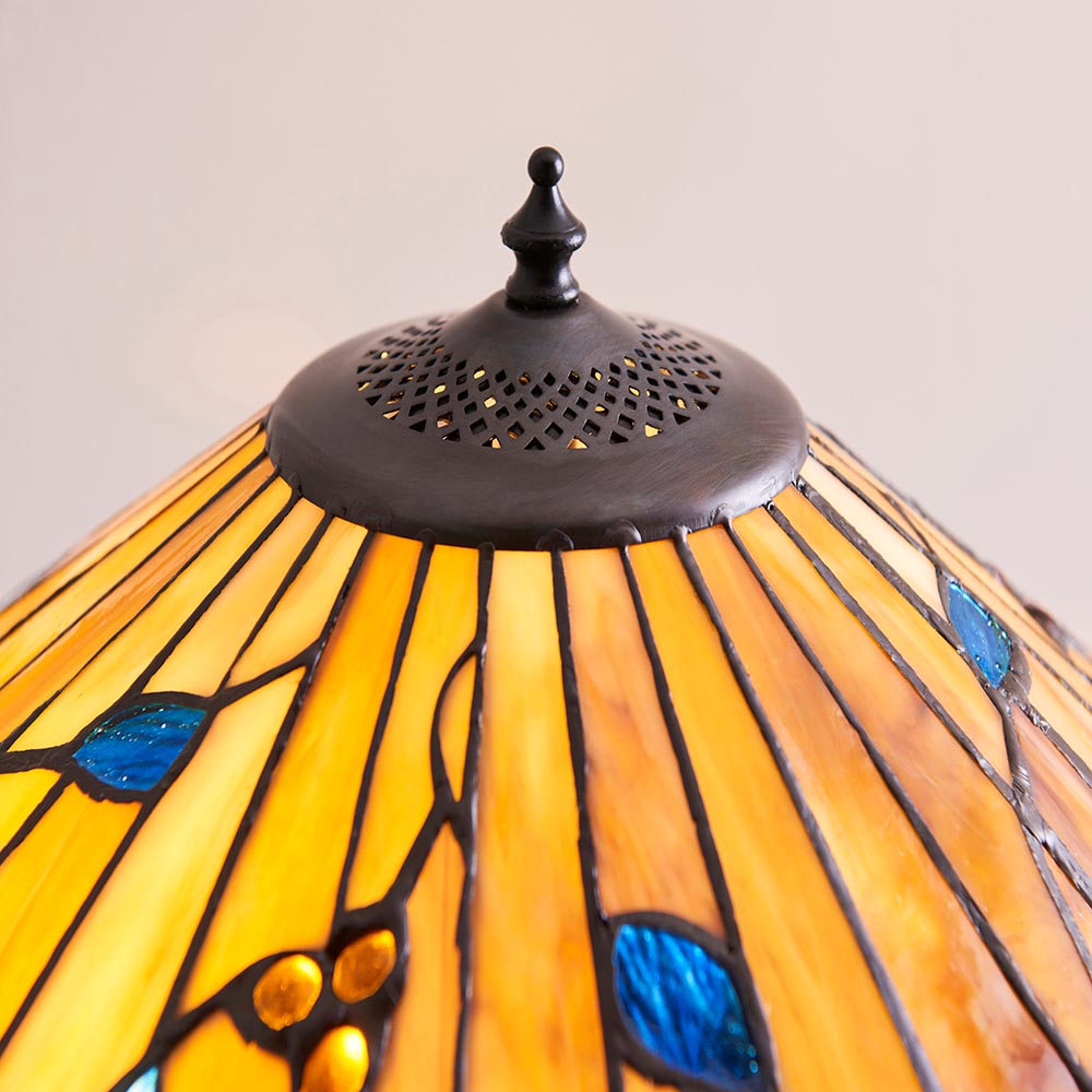 Bernwood Medium Tiffany Table Lamp