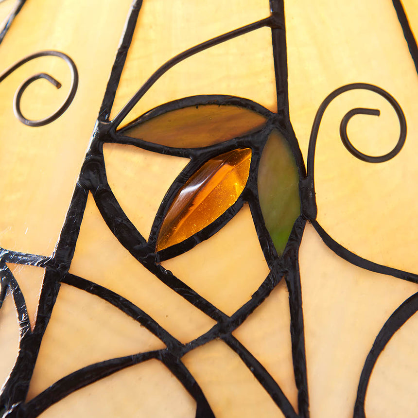 Jamelia Small Tiffany Table Lamp