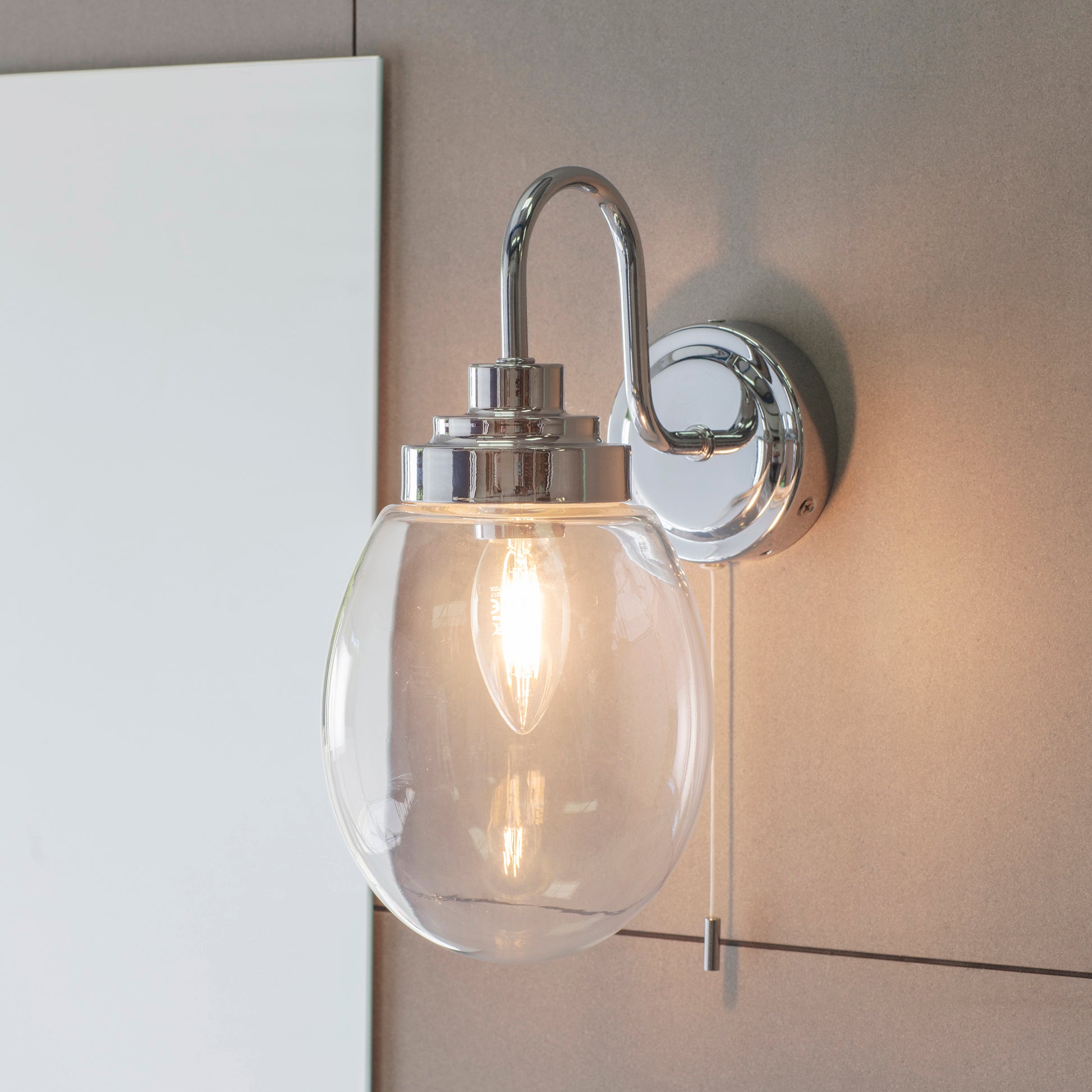 Hampton Bathroom Wall Light, Chrome