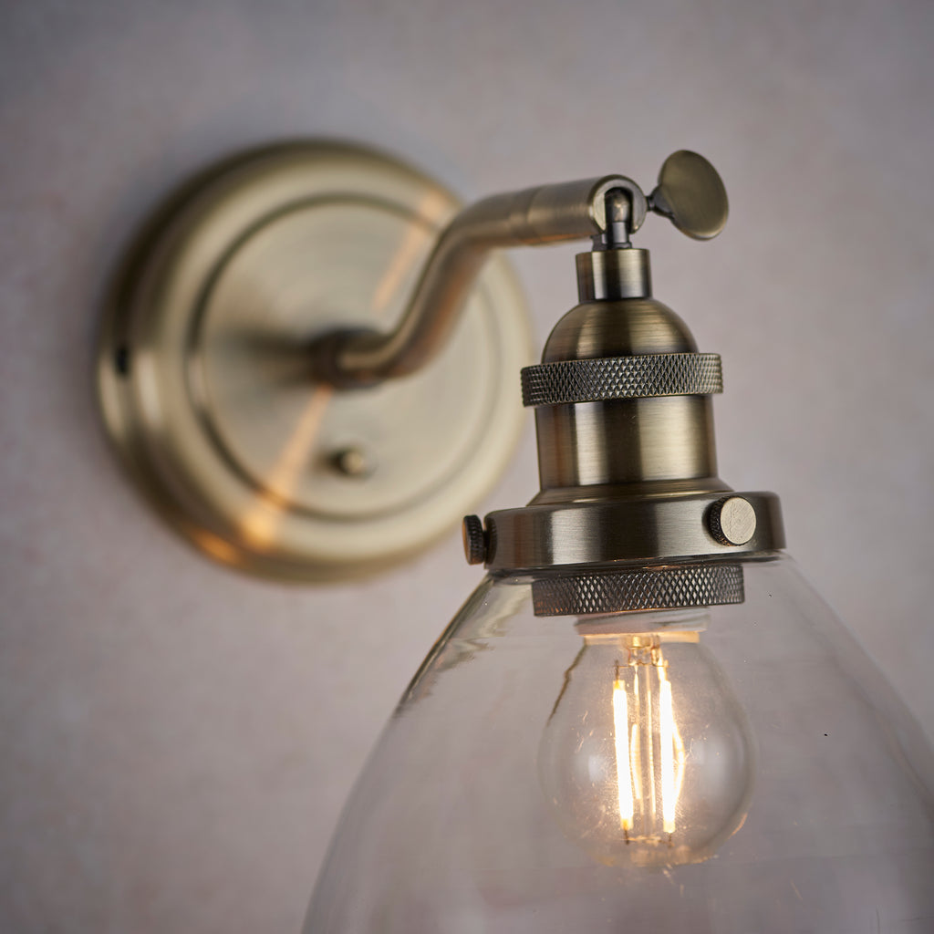 Hansen Wall Light