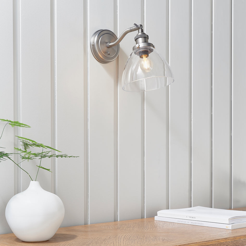 Hansen Wall Light