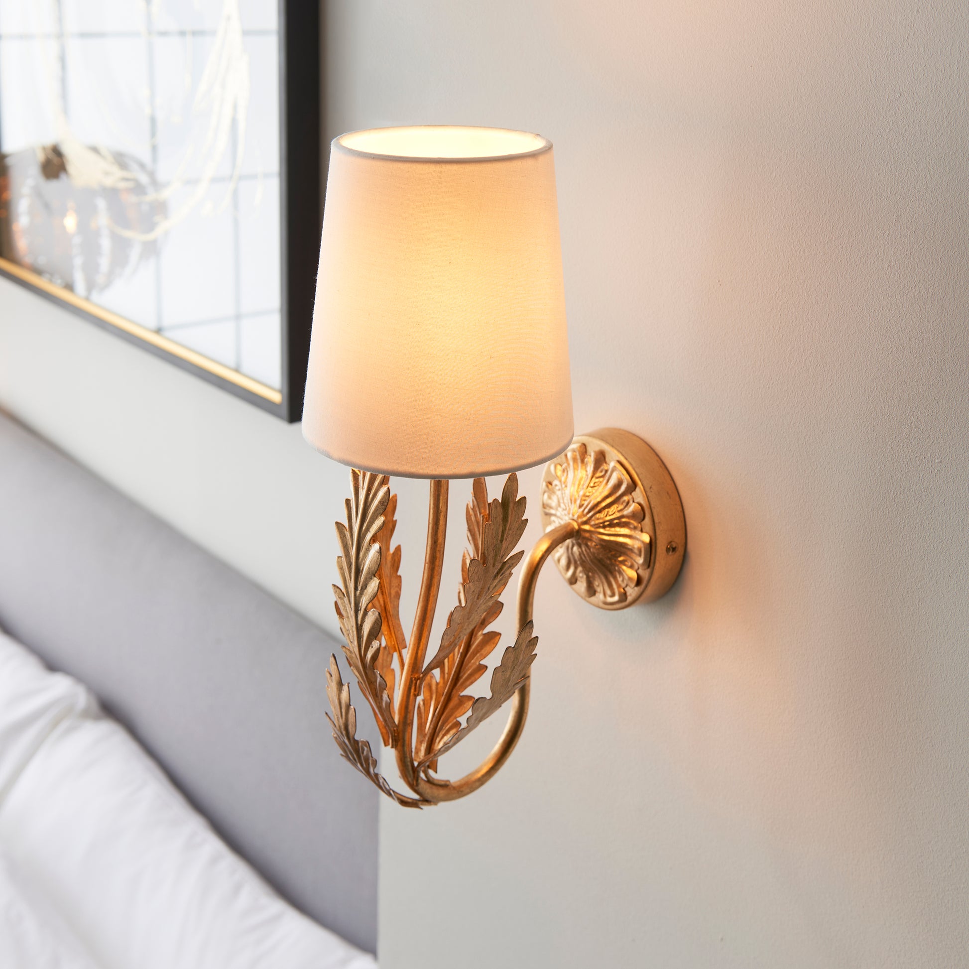 Delphine Wall Light