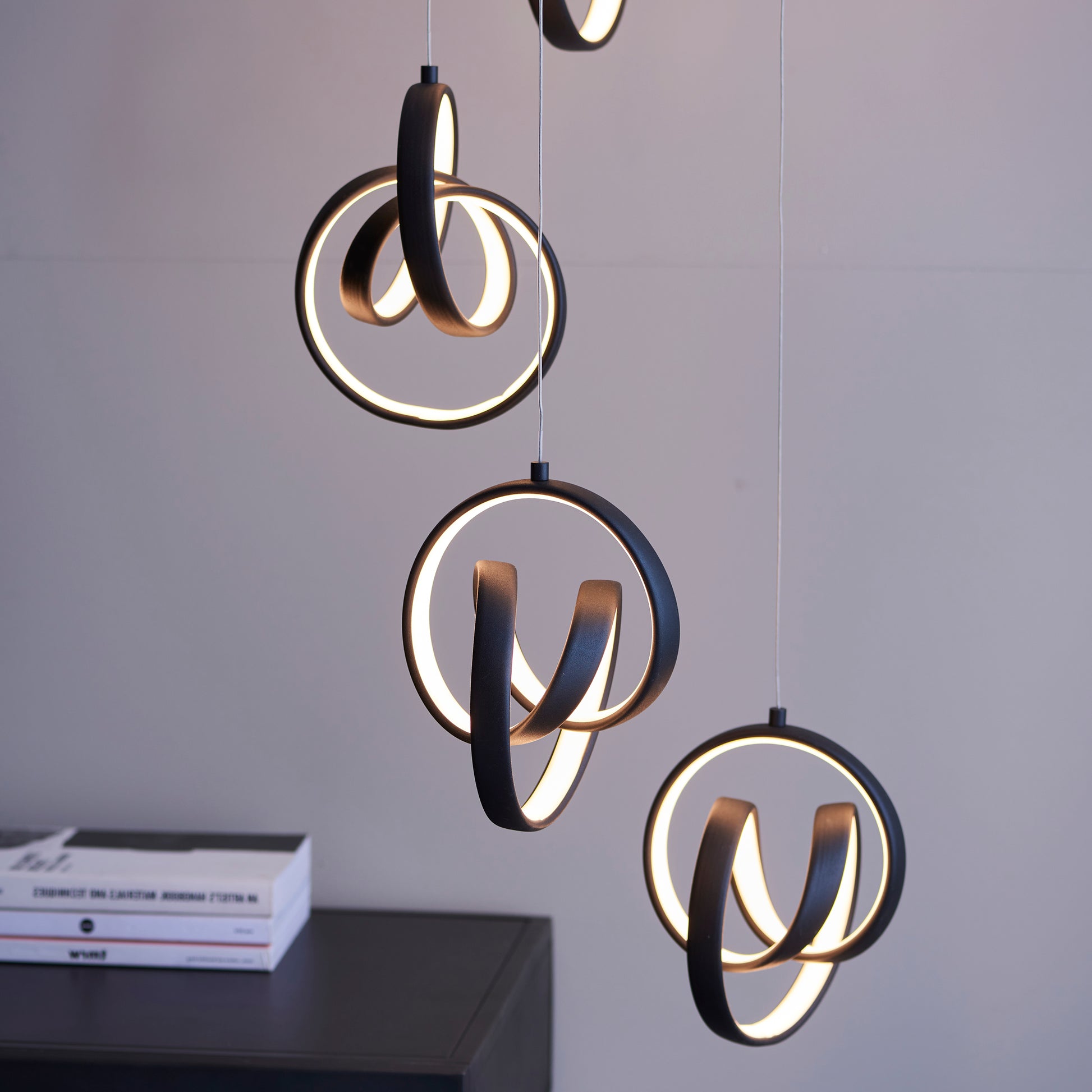 Cosma 8-Light Cluster Pendant Light