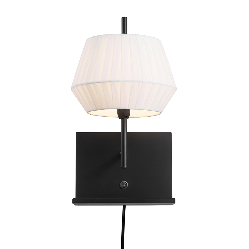 Dicte Wall Light (Clearance)