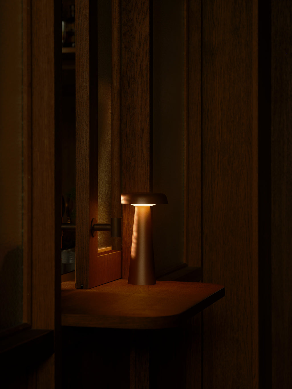 Arcello Rechargeable Table Lamp, Burnished Brass