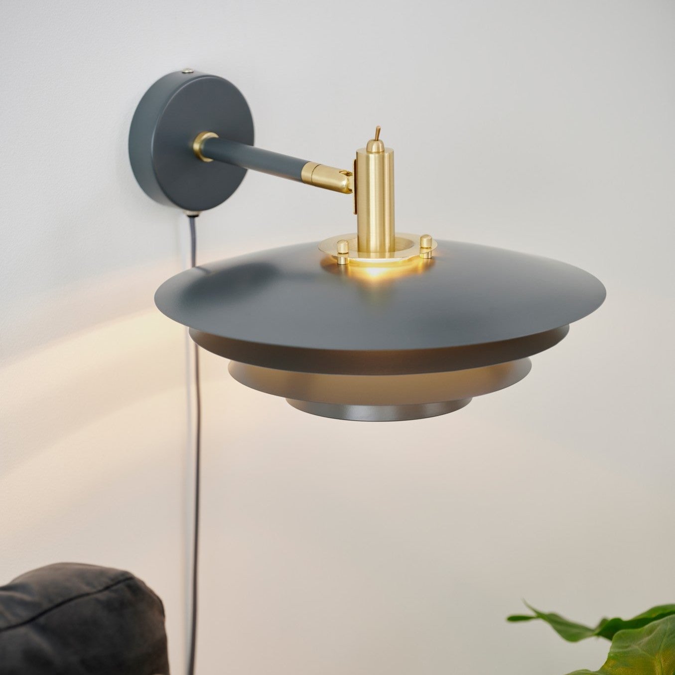 Bretagne Wall Light