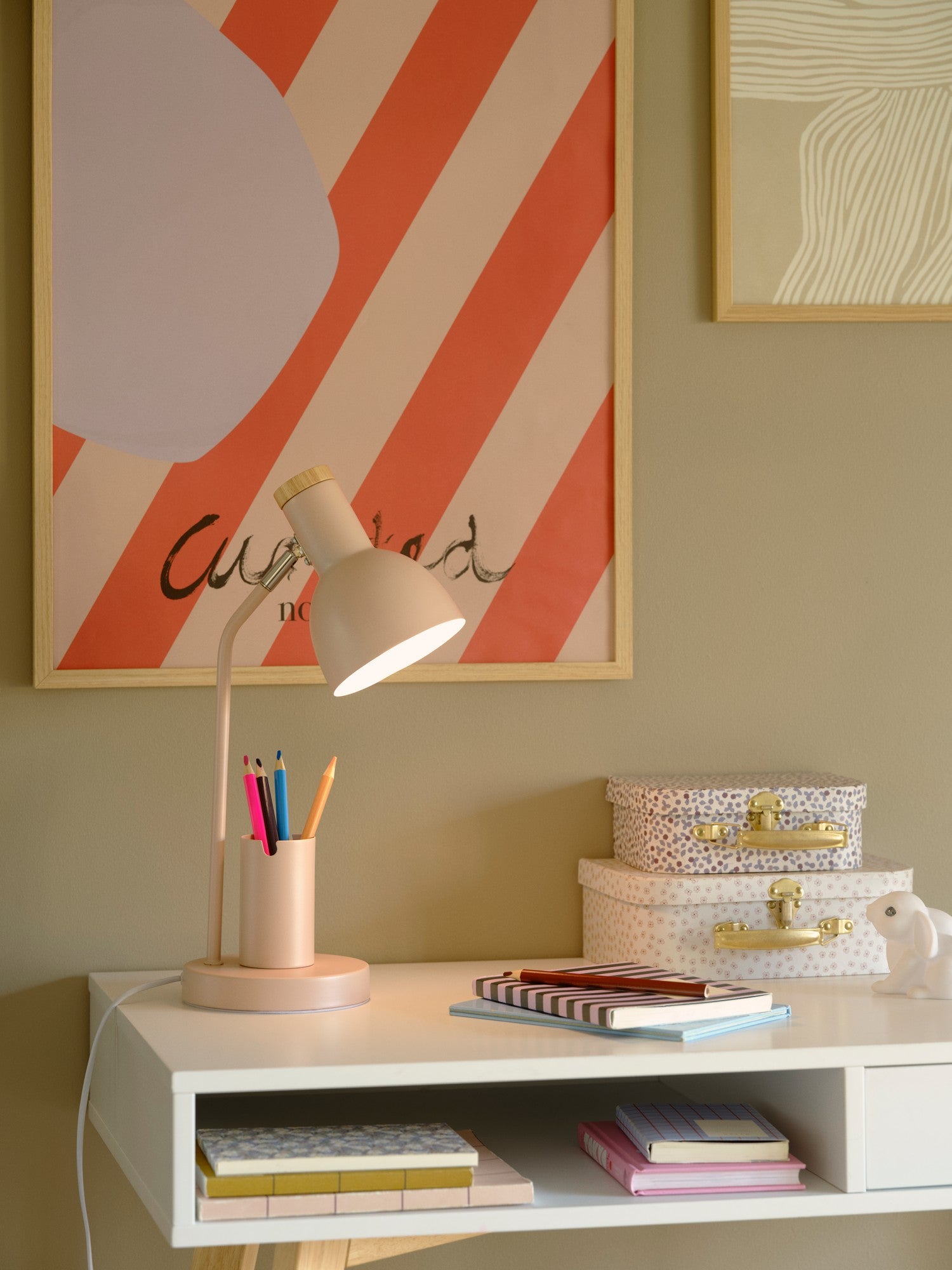 Devone Table Lamp