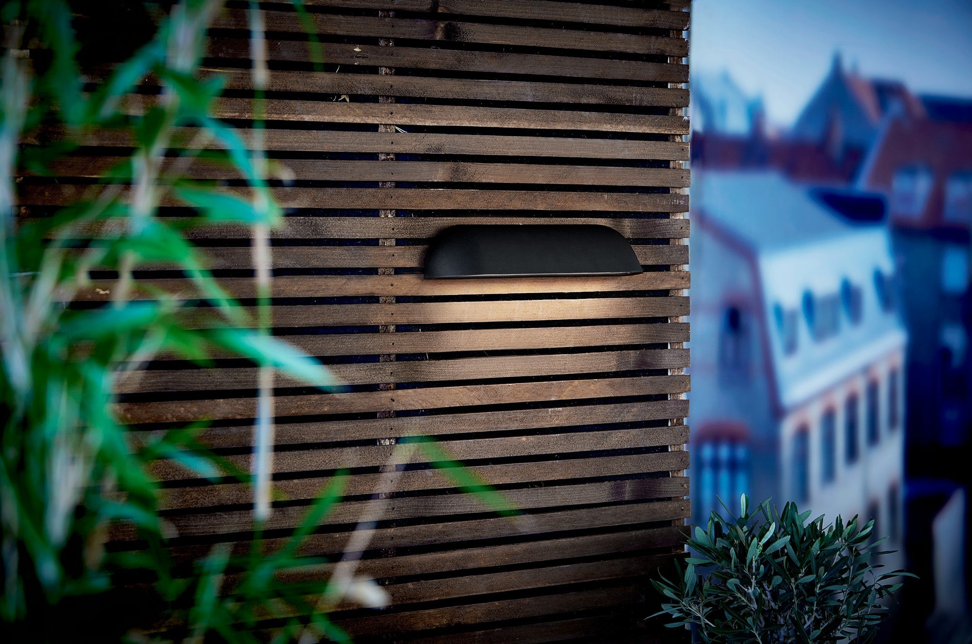 Front 36 LED Wall Light, Black
