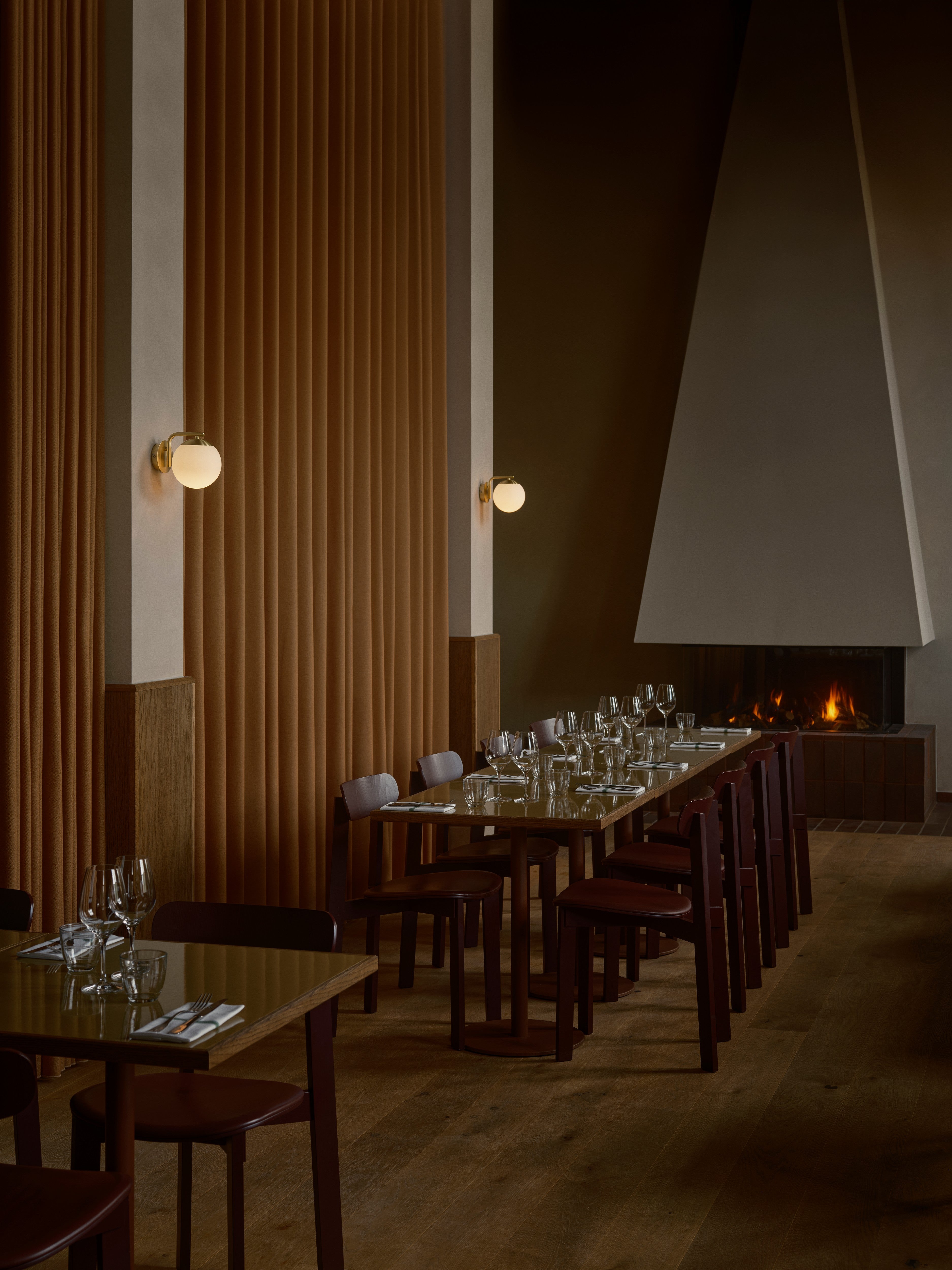 Grant Wall Light