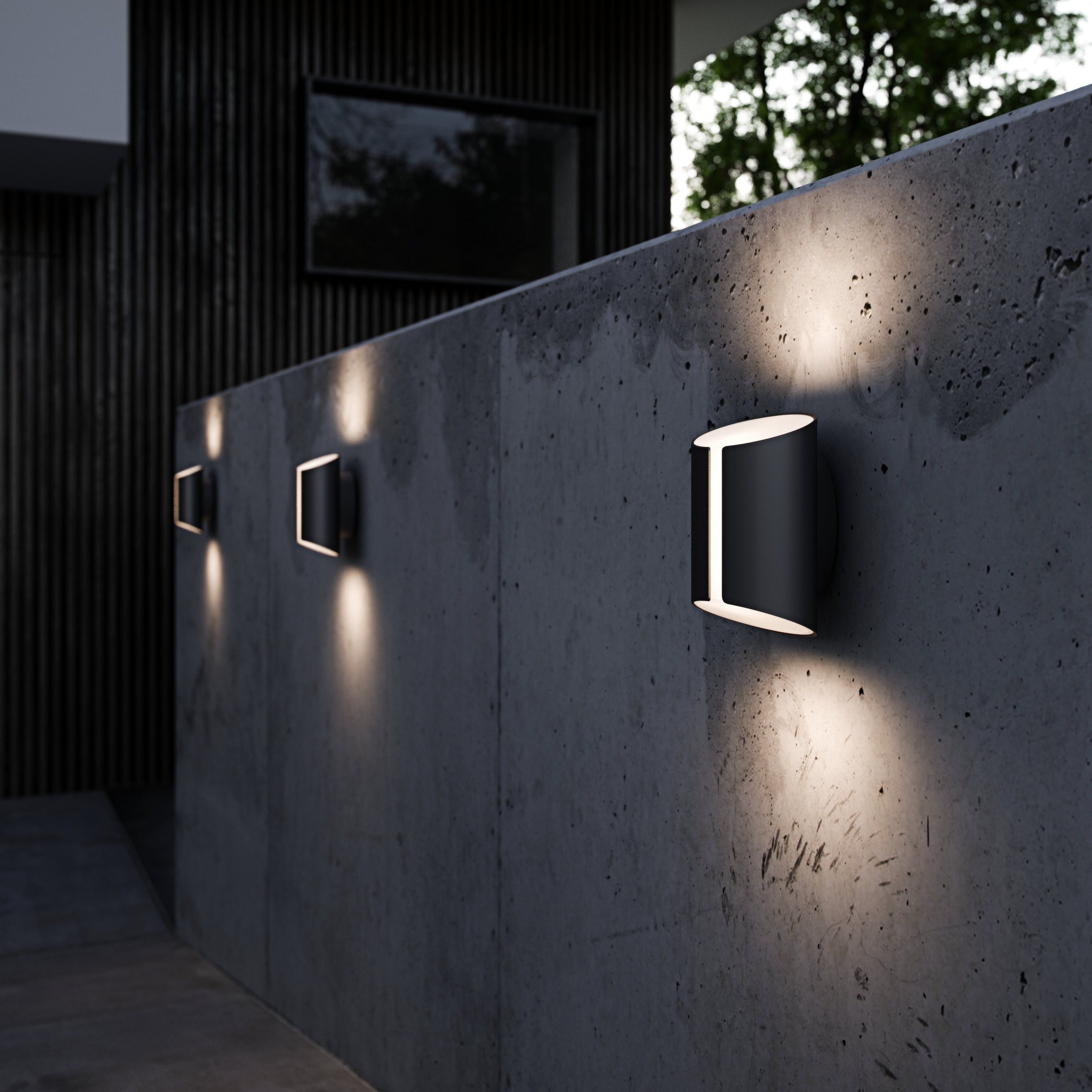 Grip Smart Wall Light, Black