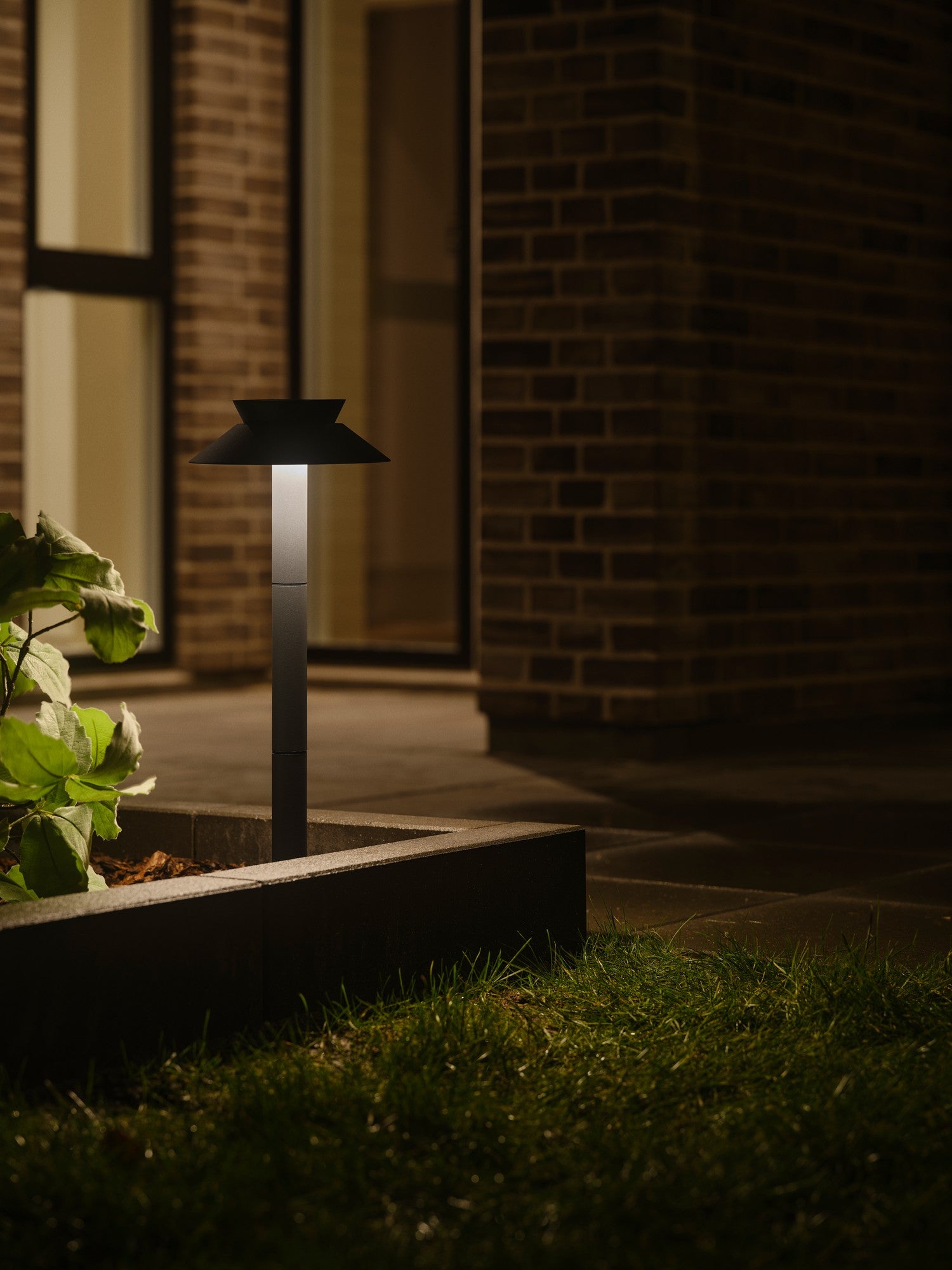 Justina Solar Garden Light