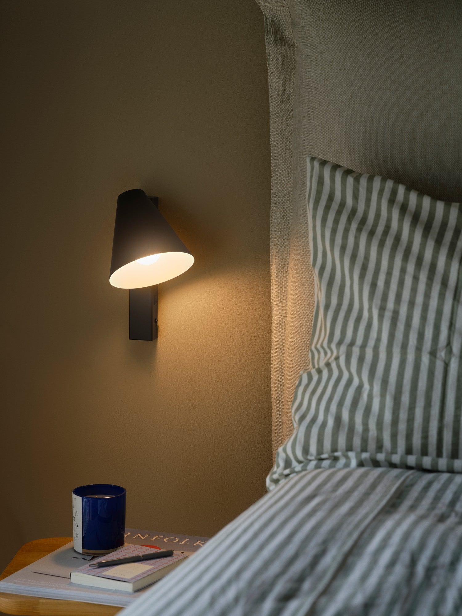 Wilmer Wall Light