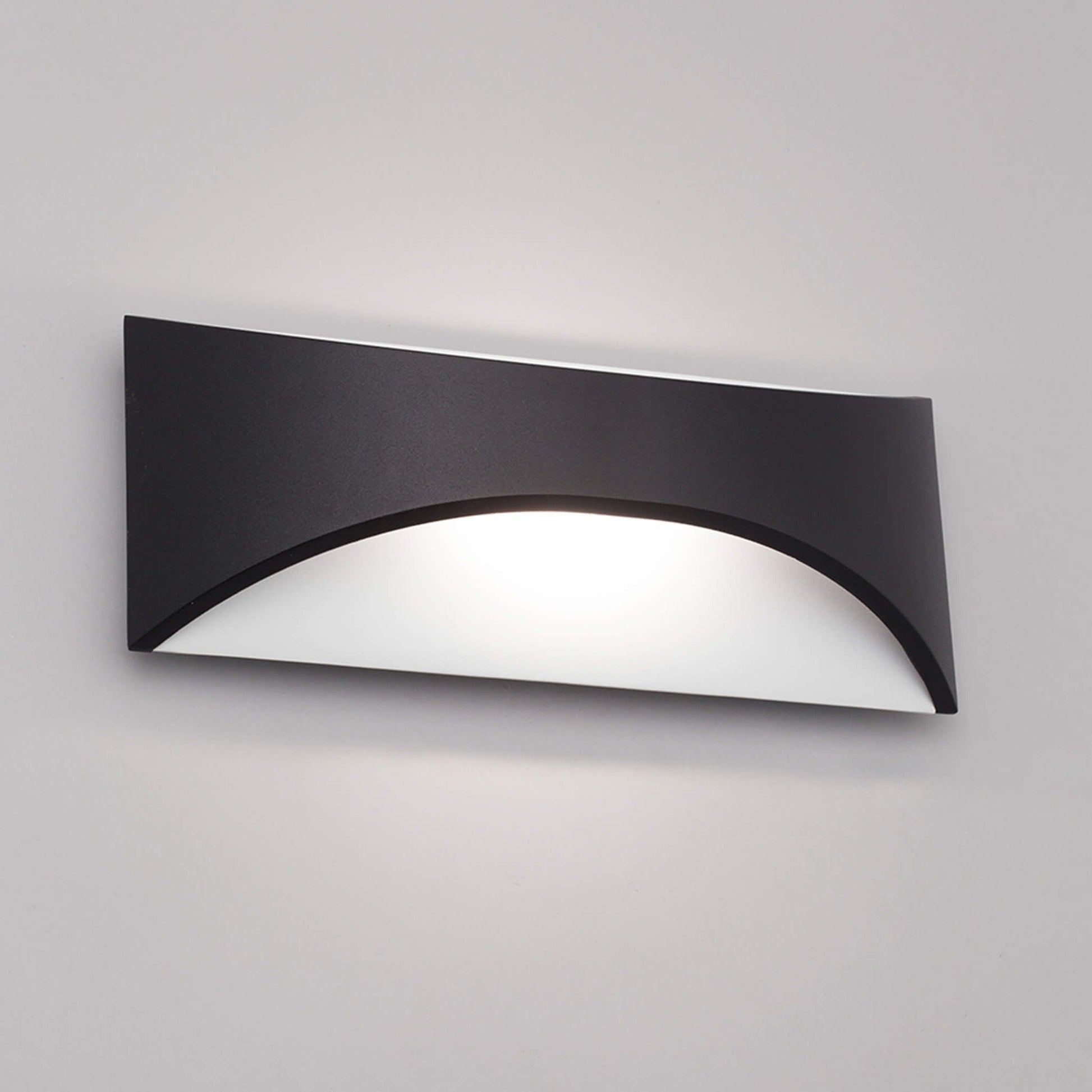 Lars 22 LED Wall Light