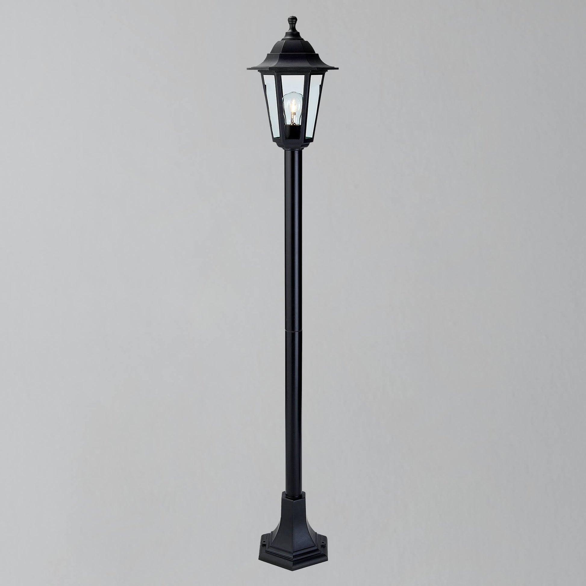 Windsor 122cm Post Lantern