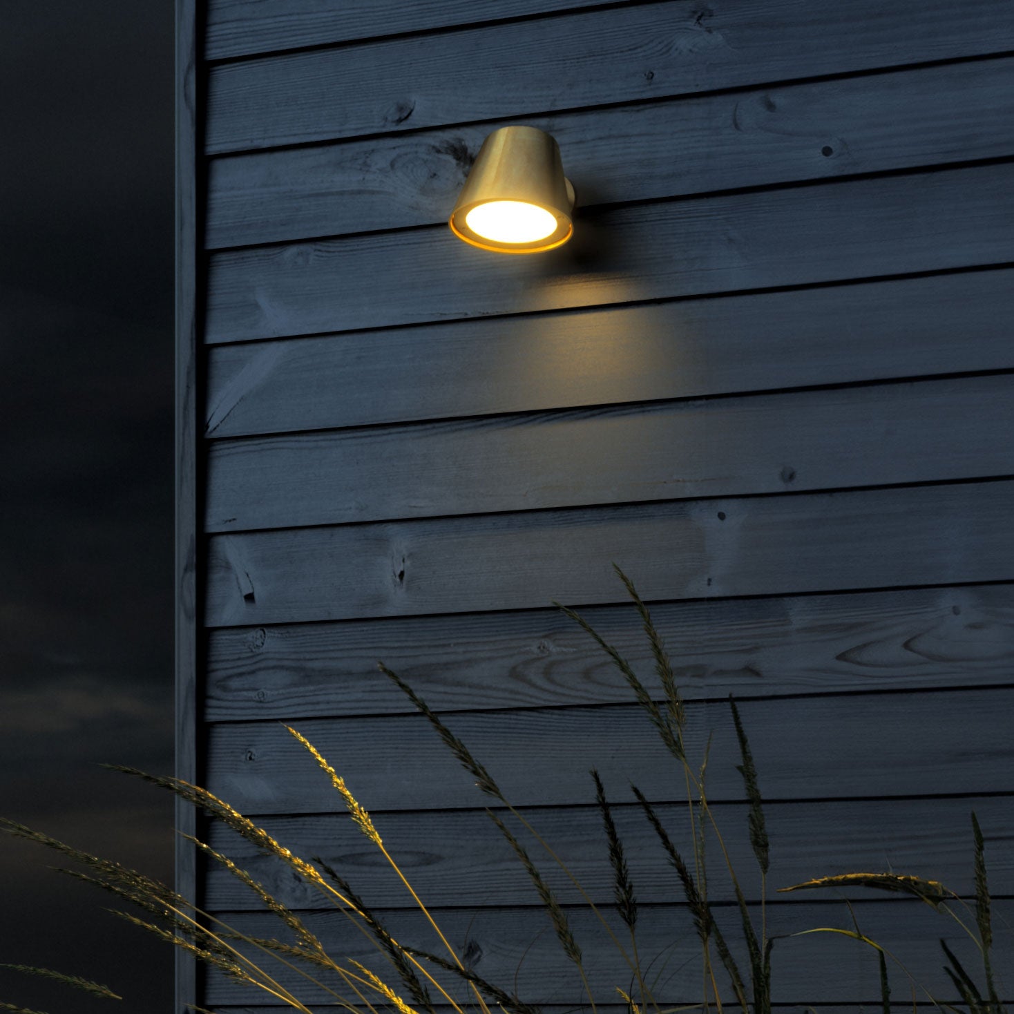 Aleria Wall Light