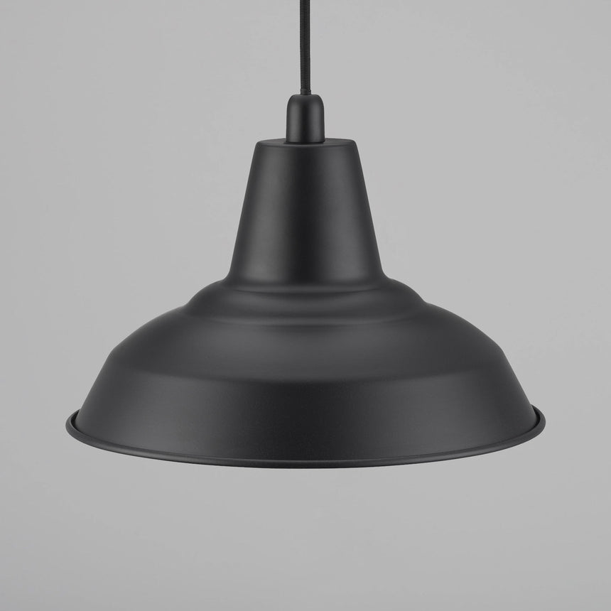 Lyne Pendant Light, Black