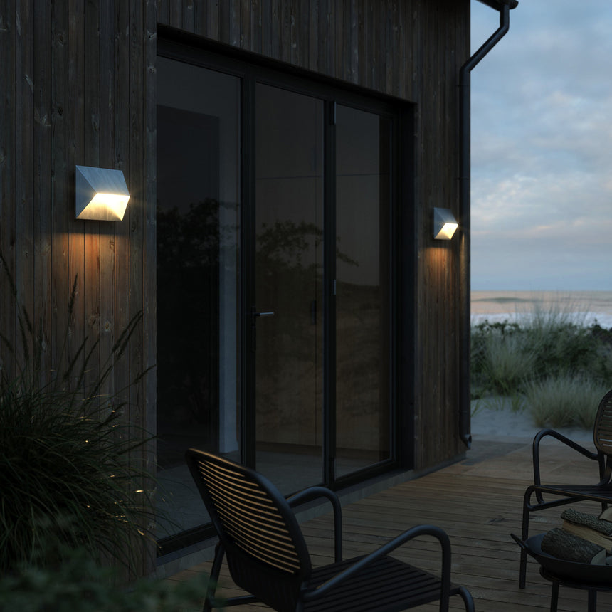 Pontio 27 Outdoor Wall Light