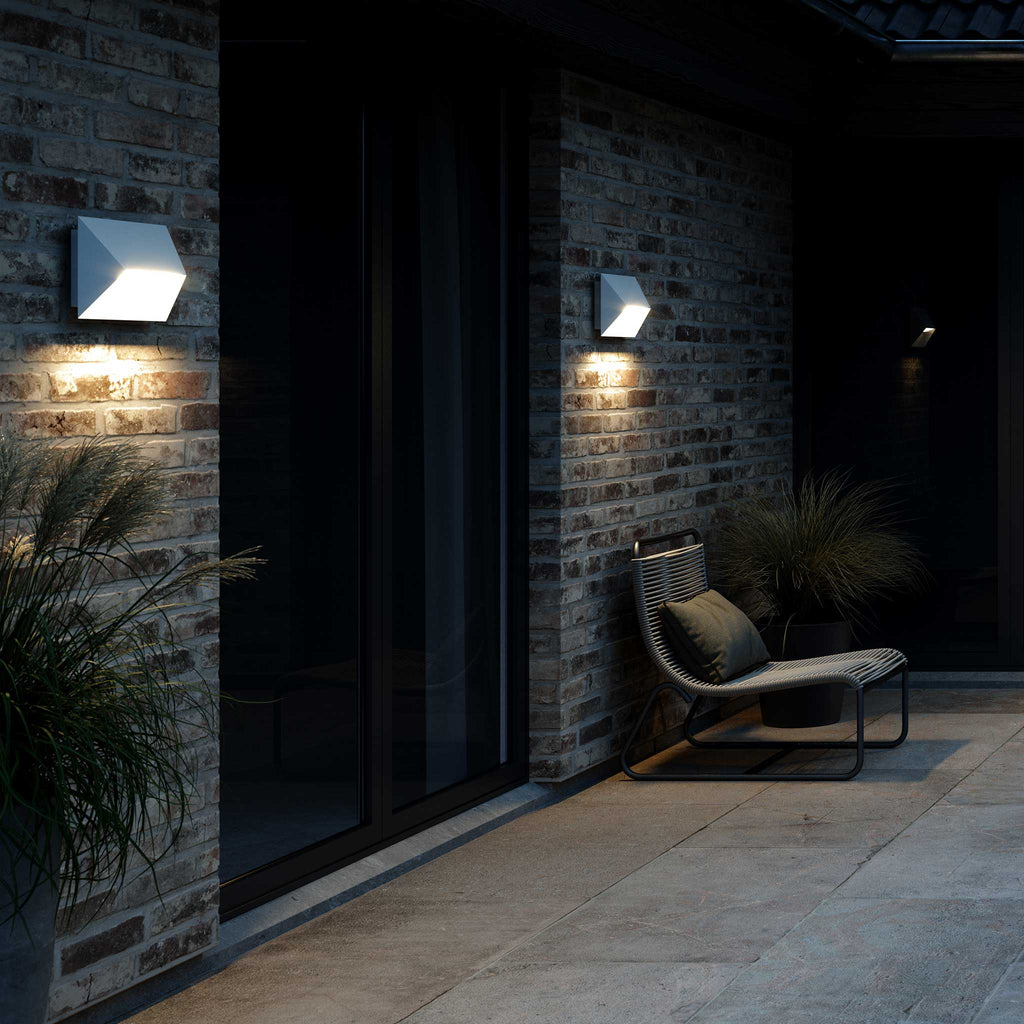 Pontio 15 Outdoor Wall Light