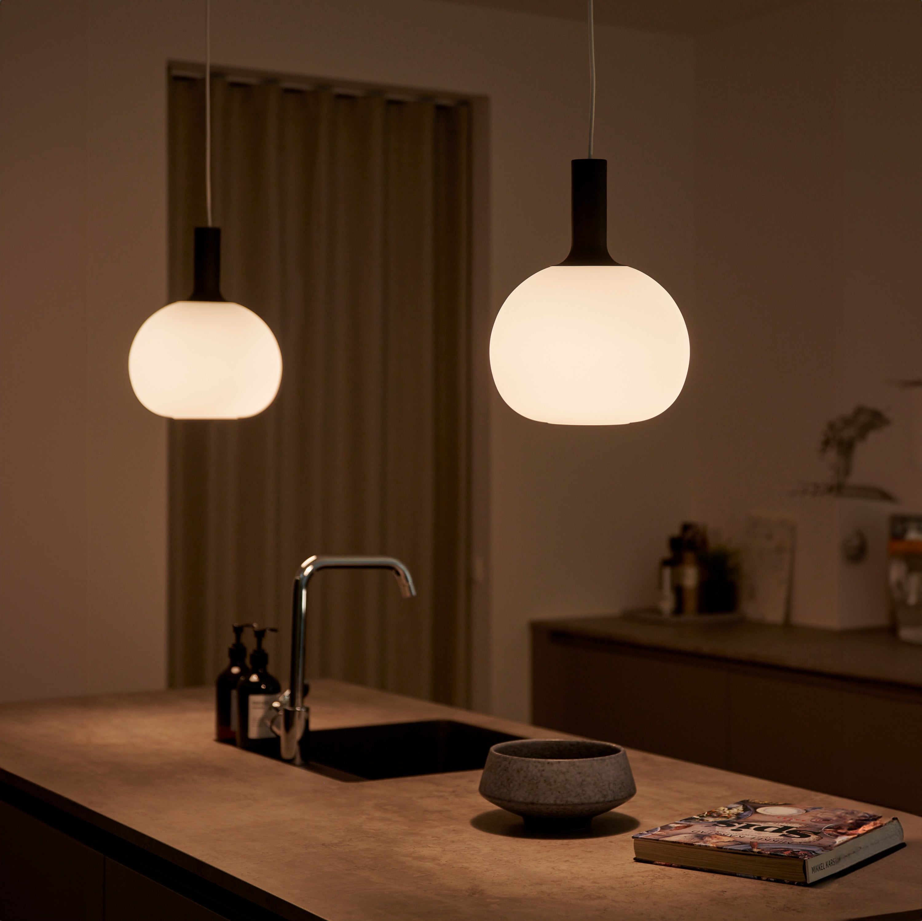 E27 Smart LED Bulb | Tuneable White 2200-6500K | 900lm