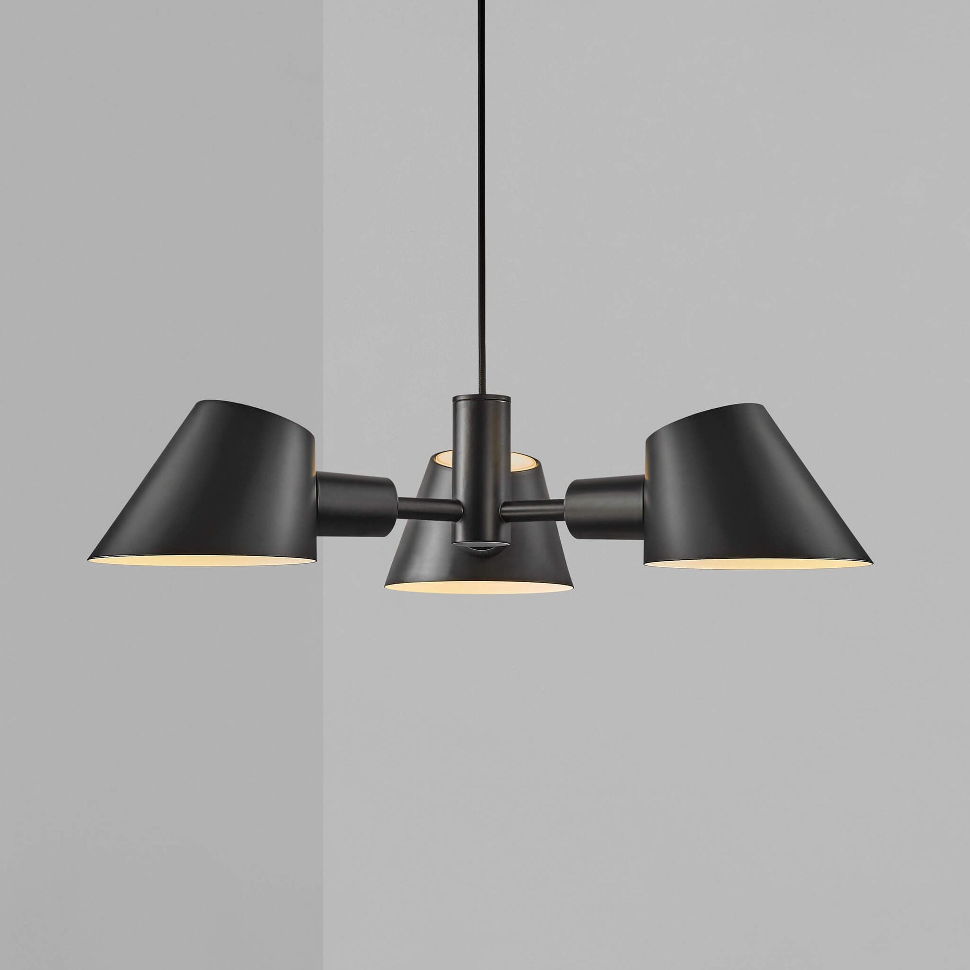 Stay 3 Light Pendant Light, Black