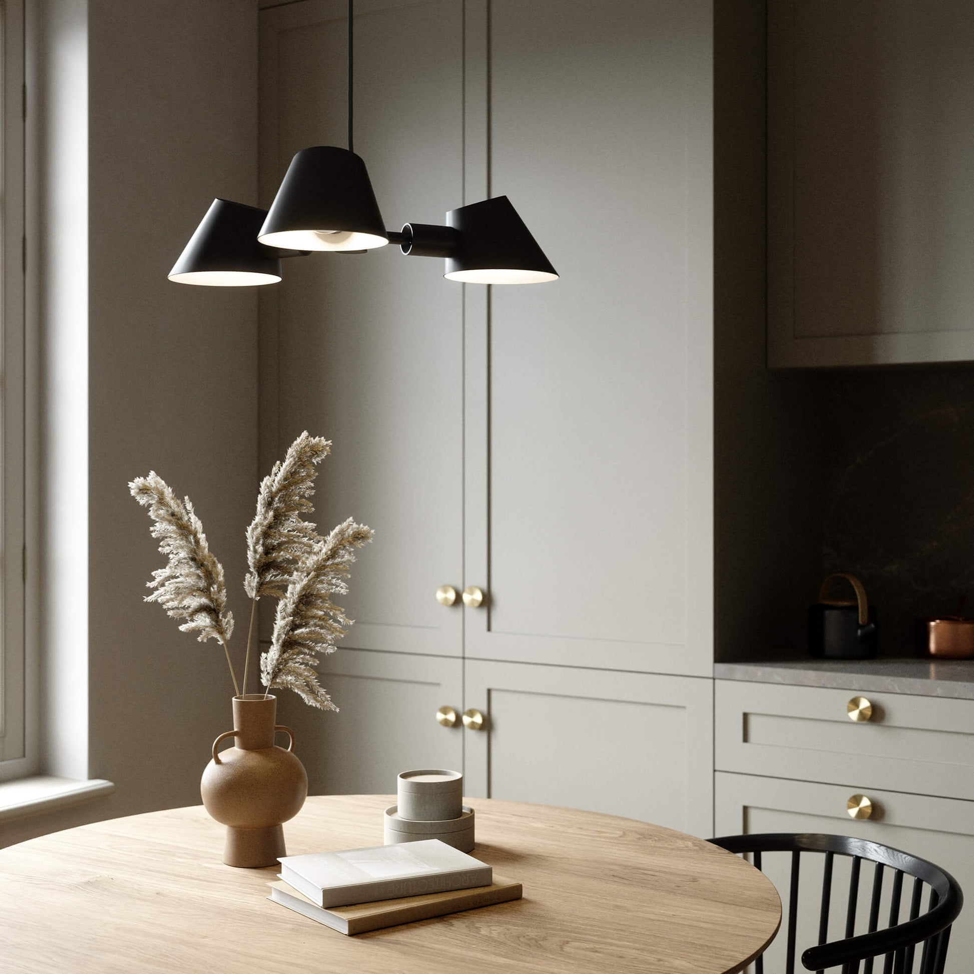 Stay 3 Light Pendant Light, Black