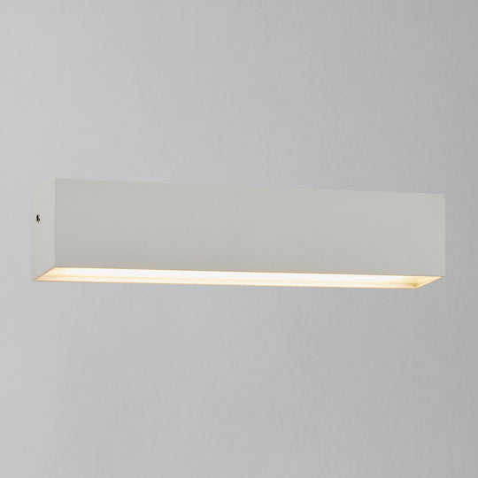Folio Outdoor Linear LED Wall Light