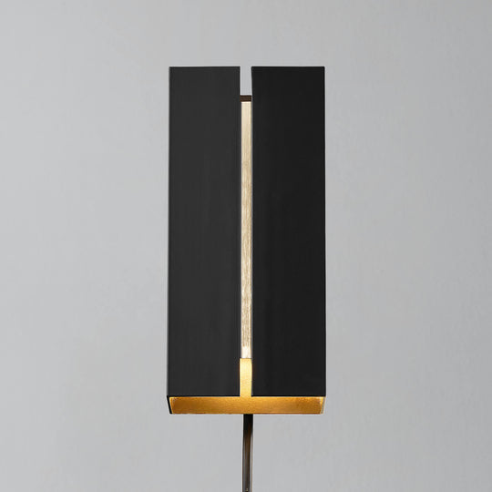 Curtiz LED Wall Light