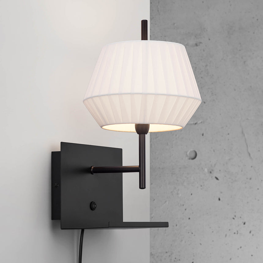 Dicte Wall Light (Clearance)