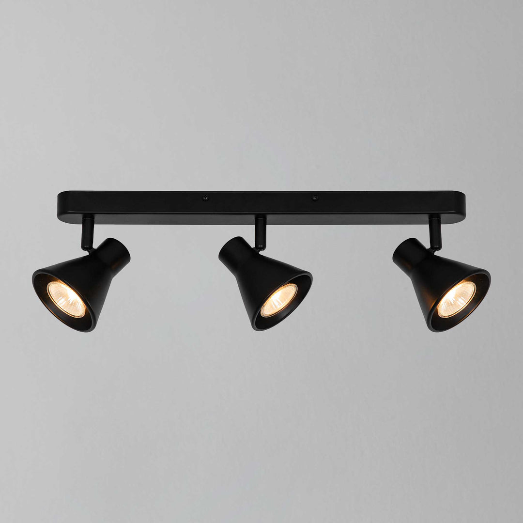 Eik 3 Light Spotlight Bar