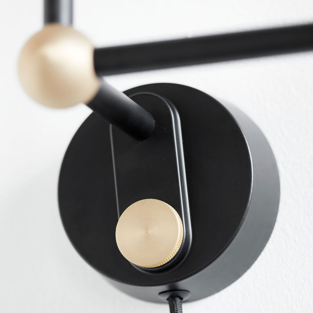 Manhattan Wall Light