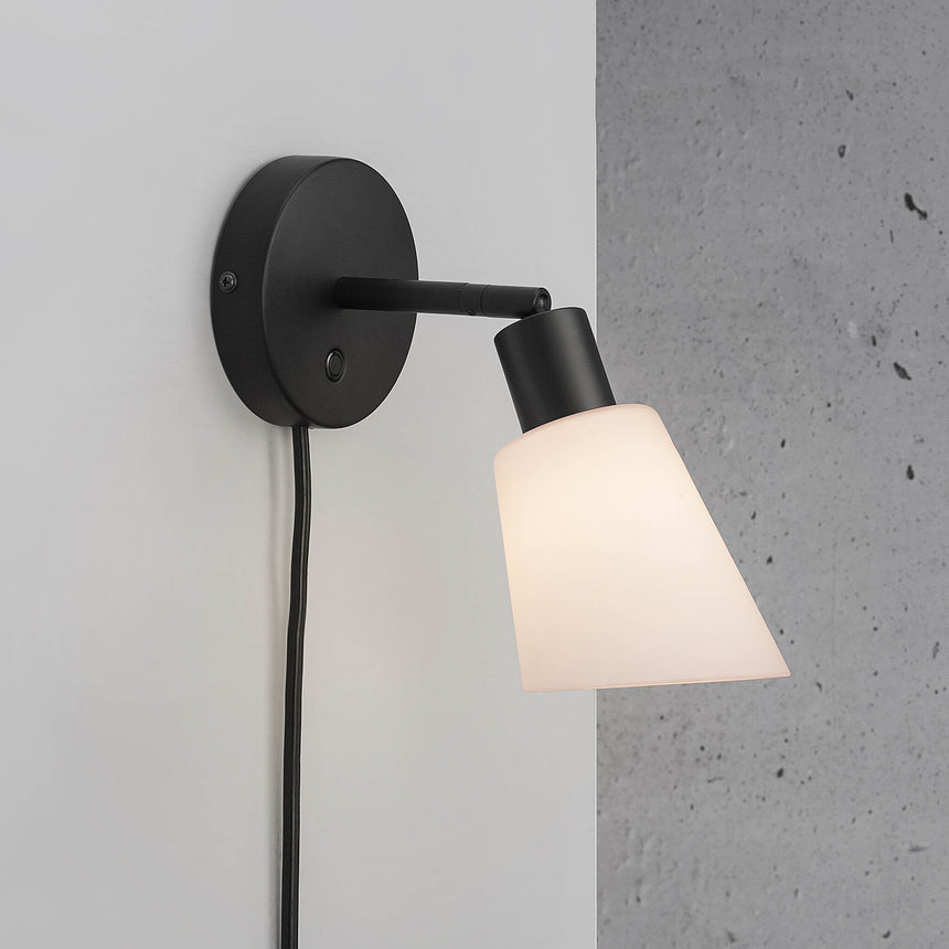 Molli Wall Light