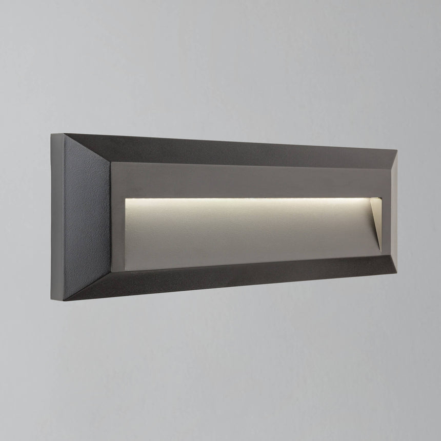 Roan Diffuse LED Wall Light